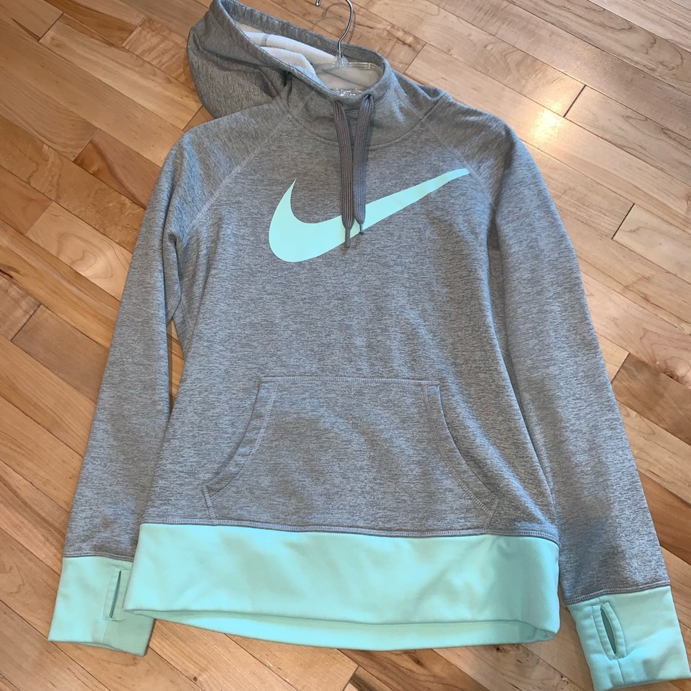 Women’s Nike Therma-Fit Gray/Mint Sweatshirt Sz-M
